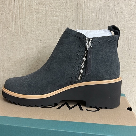 COPY - WOMENS TOMS MAUDE BOOTIES IN FORGED IRON GRAY SUEDE SIZE 7.5 OUT OF STOC… - Picture 9 of 12